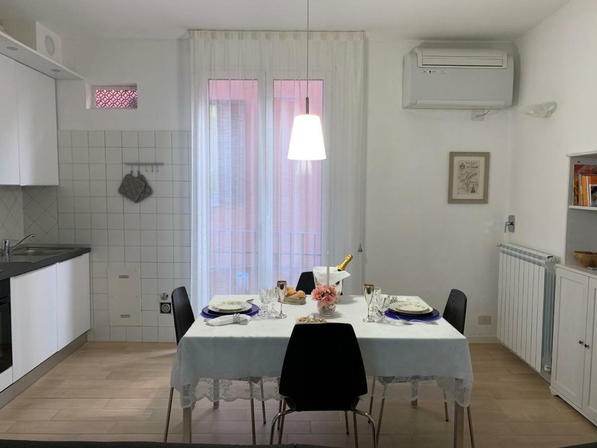 Temporary House Vicolo Colombina Lägenhet Bologna Exteriör bild